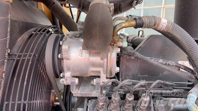 XCMG XS113E 單輪滾壓機