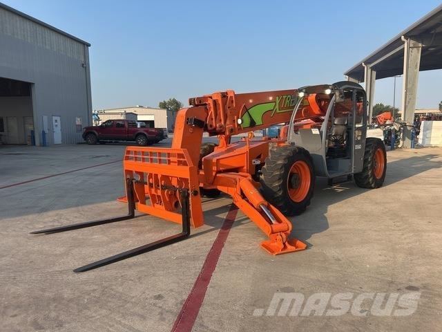Xtreme XR1055 伸縮臂操作車