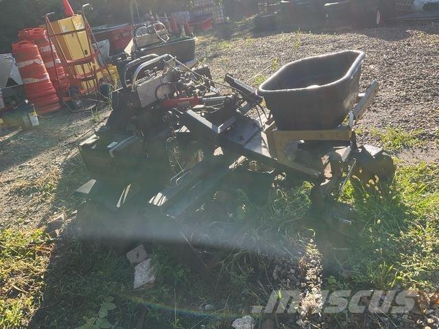  Z Plugger 通風機和垂直割草機