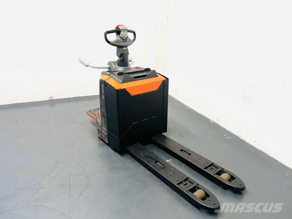 BT LPE 200 低架升降機