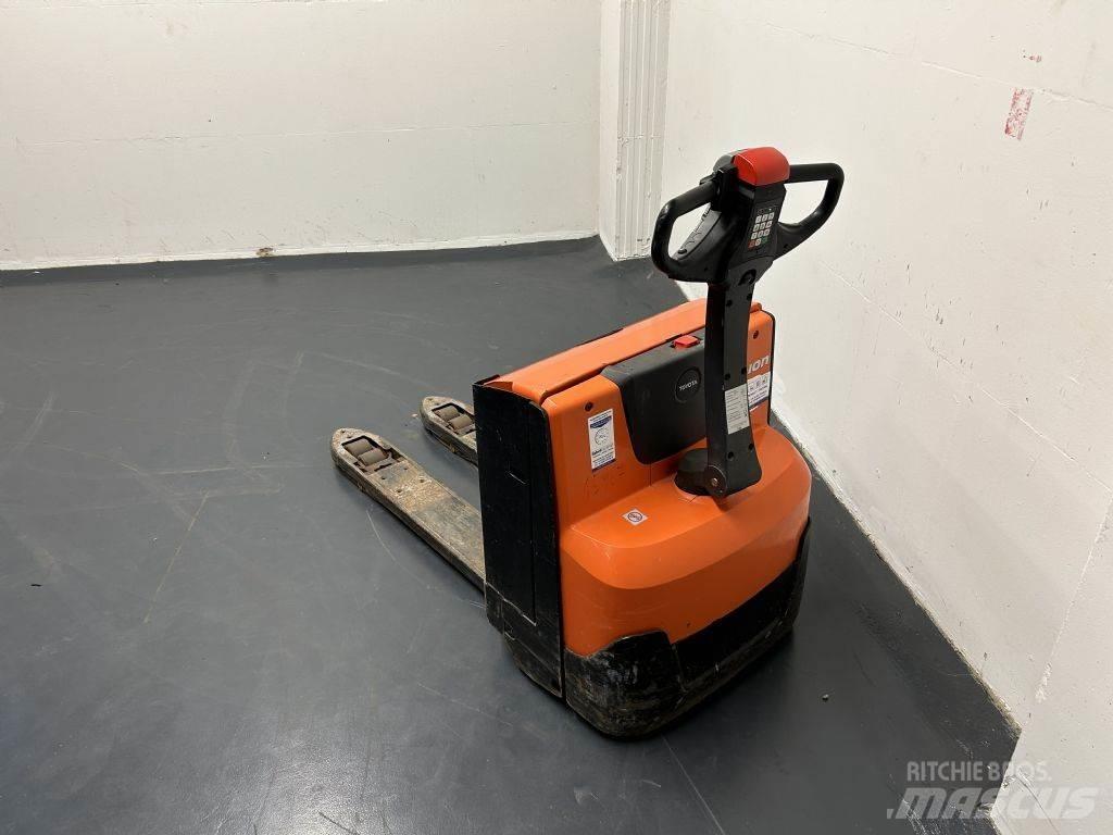 BT LWE200 低架升降機