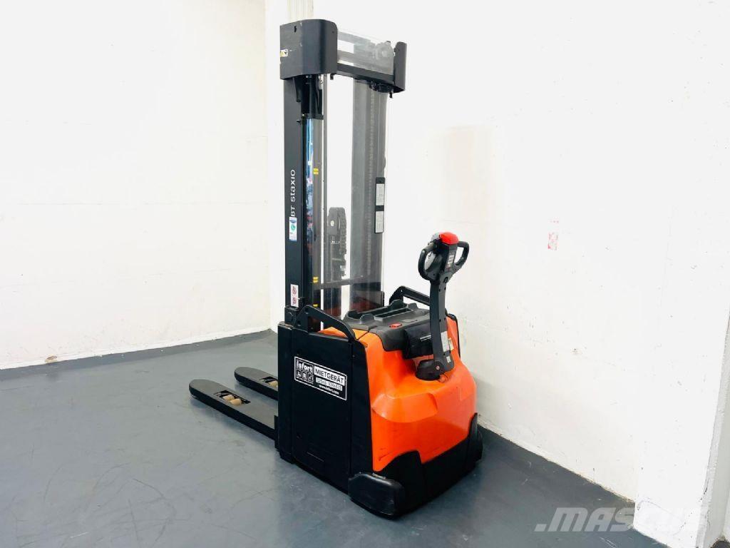 BT SWE 160 L 行走控制式堆積機