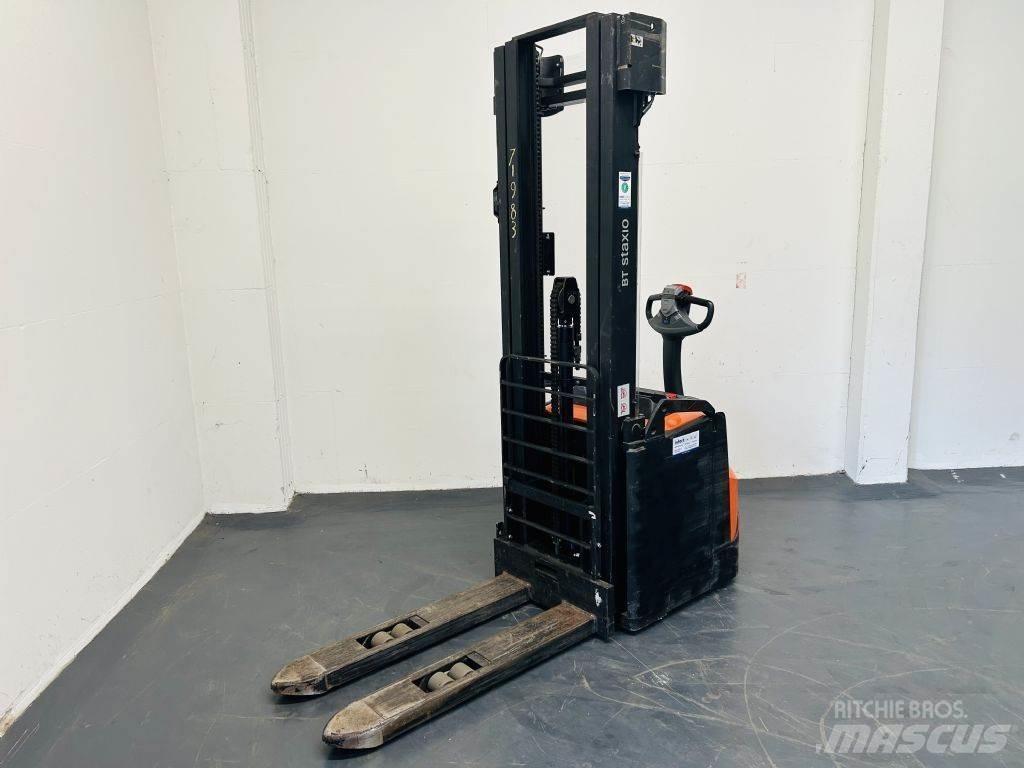 BT SWE160 行走控制式堆積機