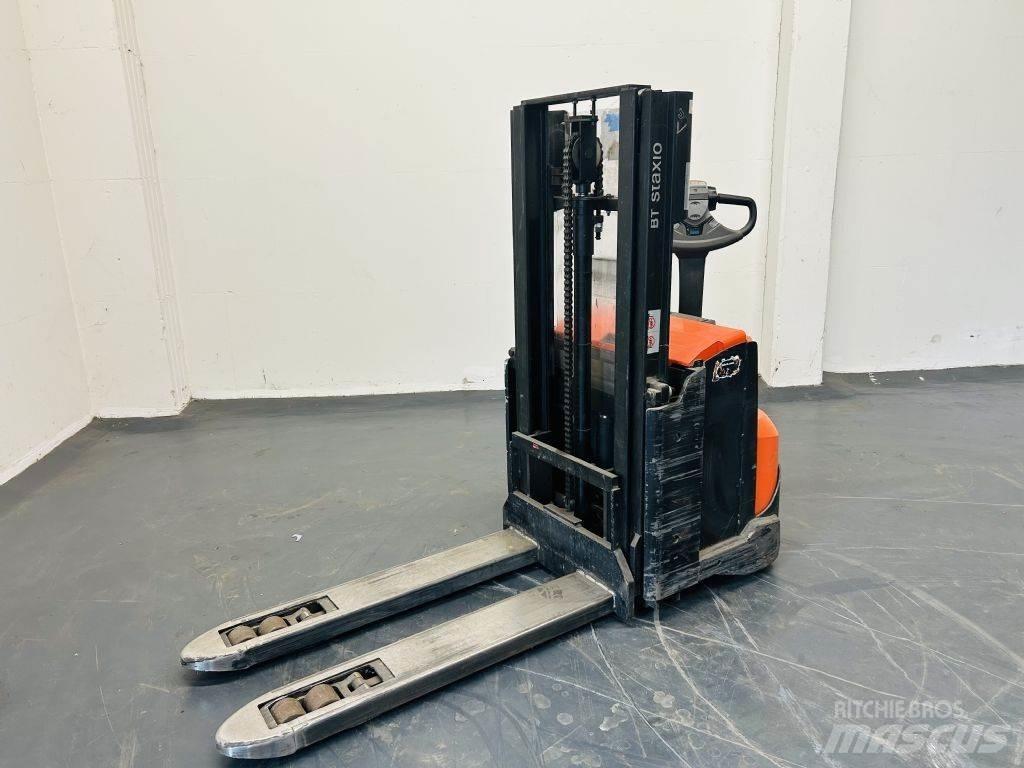 BT SWE200 行走控制式堆積機