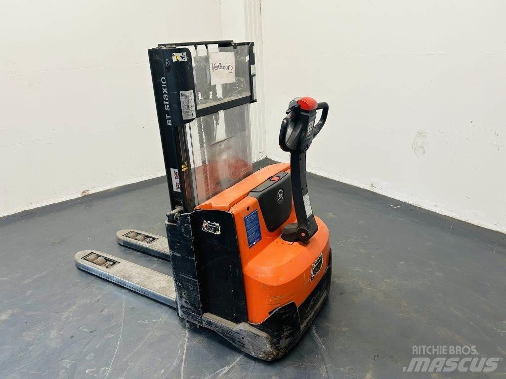 BT SWE200D 行走控制式堆積機