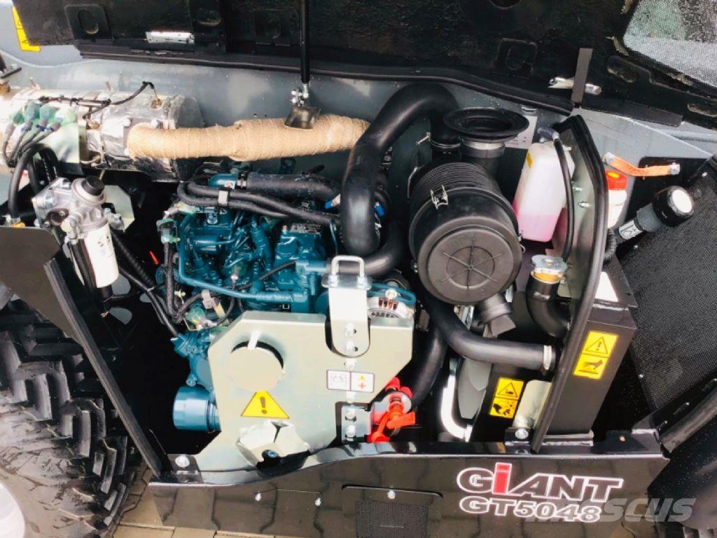 GiANT GT5048 伸縮臂操作車