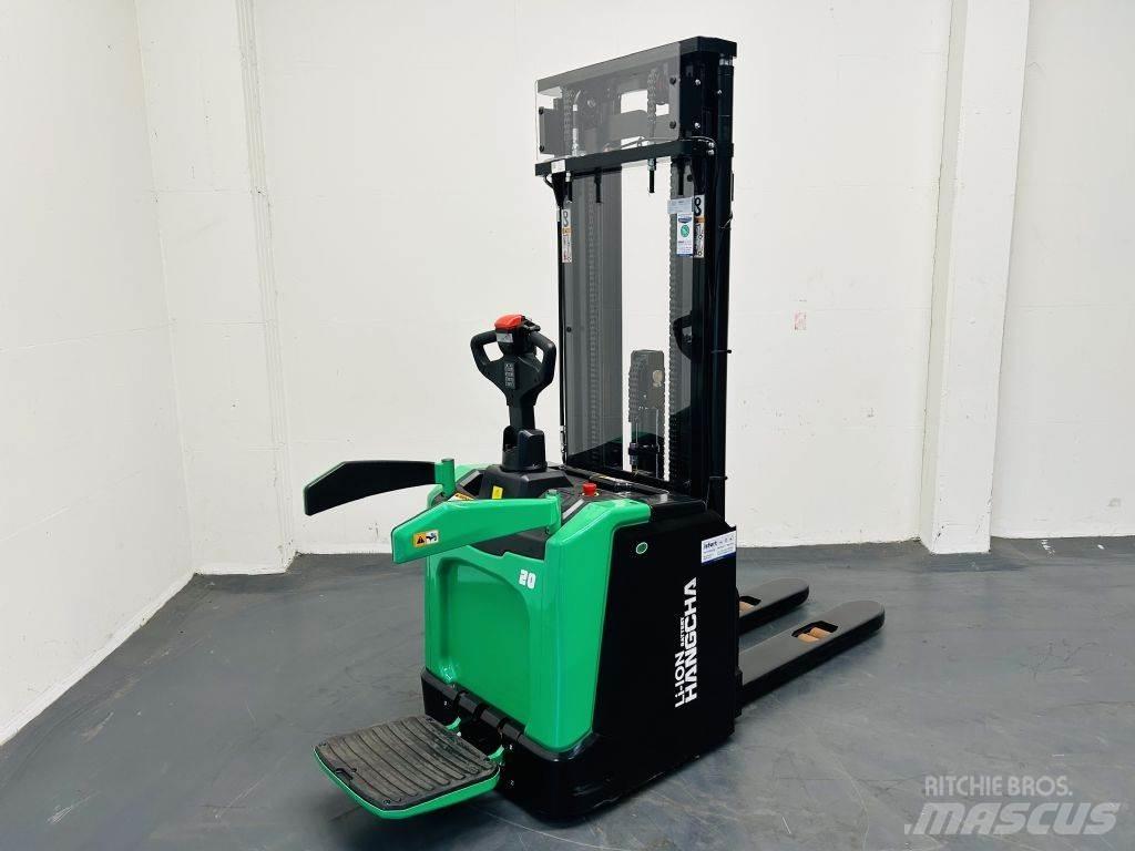 Hangcha CDD20-XT1S-SI 自走式堆積機