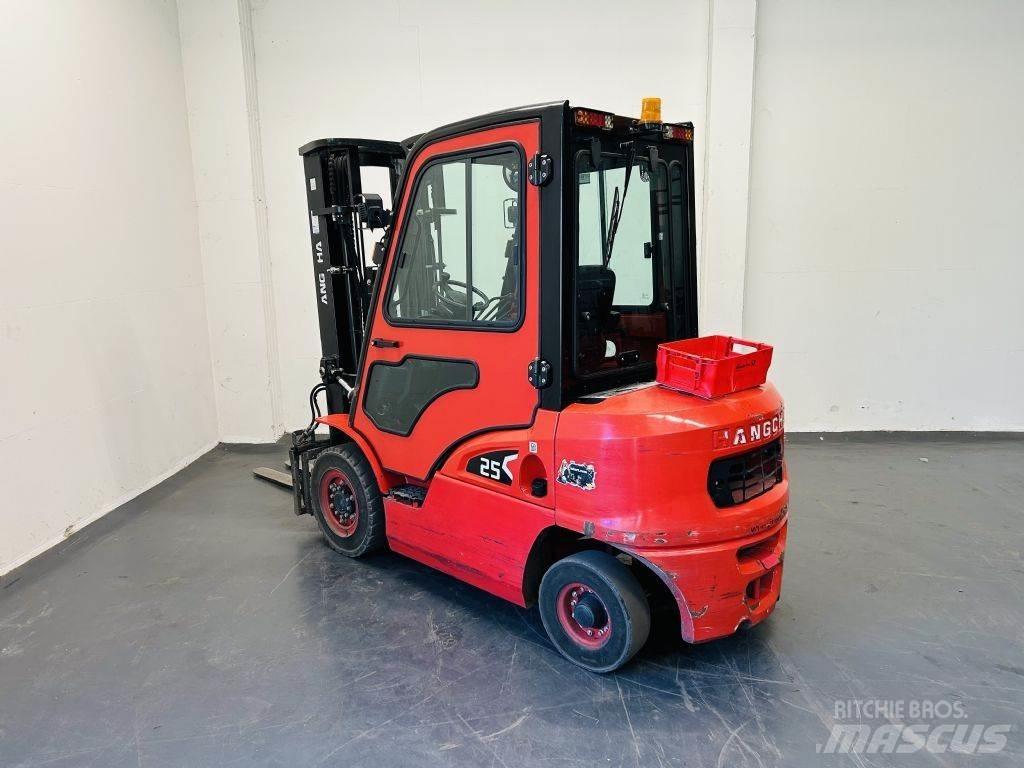 Hangcha CPCD25-XRW92F 柴油卡車