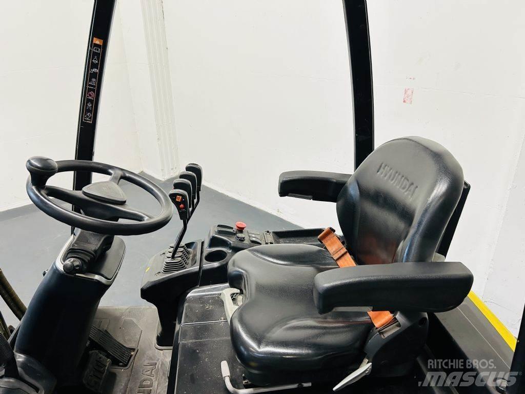 Hyundai 15BT-9 電動堆高機
