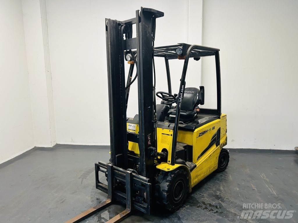 Hyundai 25BH-9 電動堆高機