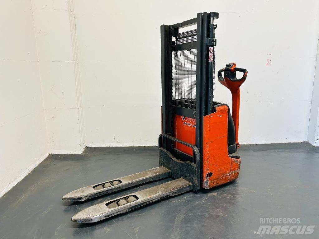 Linde L10 行走控制式堆積機