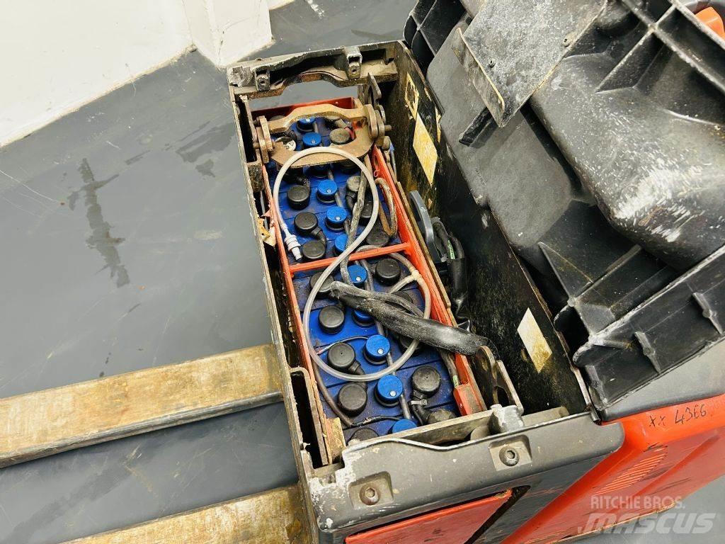 Linde T20SP 自走式堆積機