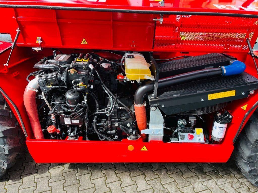 Magni RTH 7.26 伸縮臂操作車