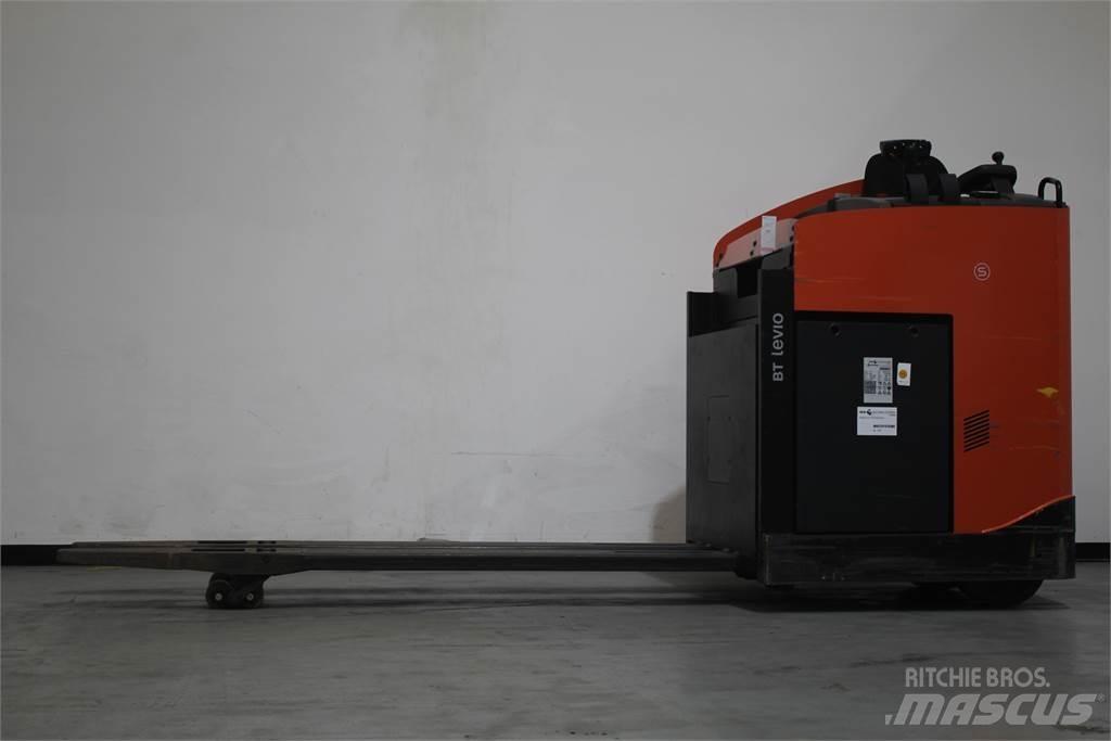 Toyota LRE300 自走式堆積機