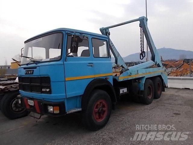 Fiat 697 NP 吊鉤式起重車