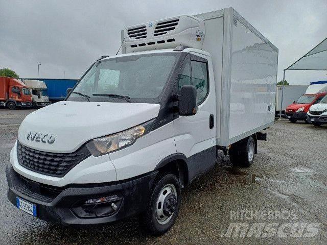 Iveco 35C16 溫控卡車