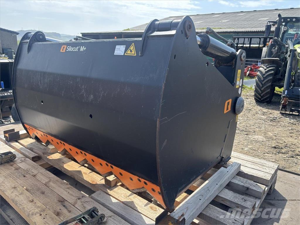 Ålö USED SG150 混合餵料機