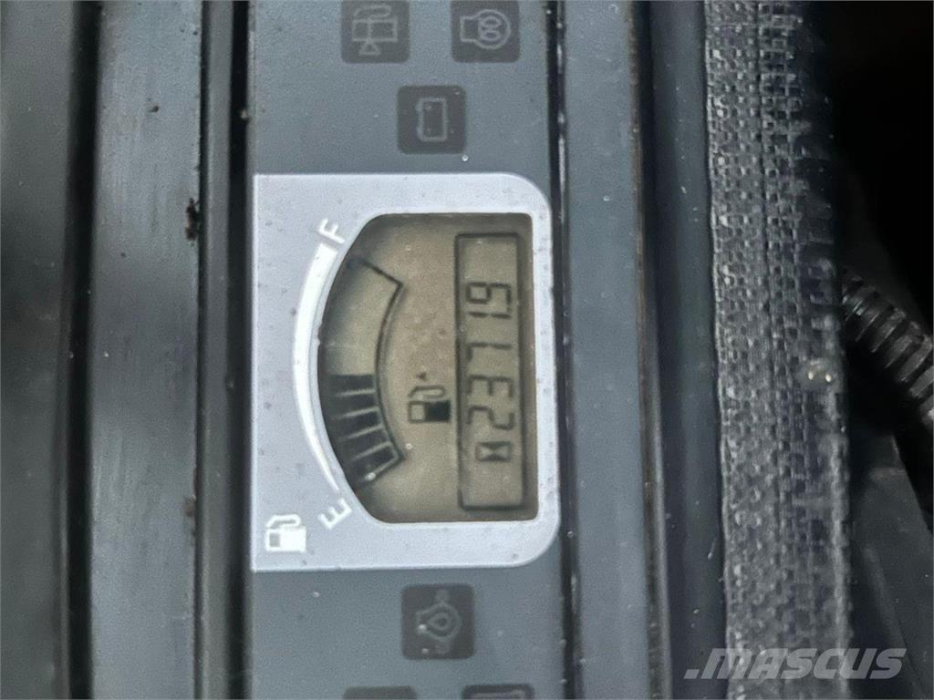 Hitachi ZAXIS 26U 其他農業機械