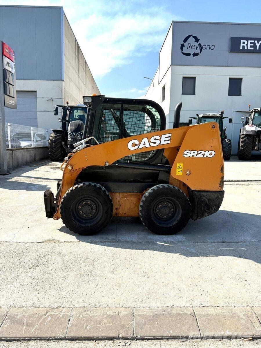 CASE SR210 輪胎式裝載機