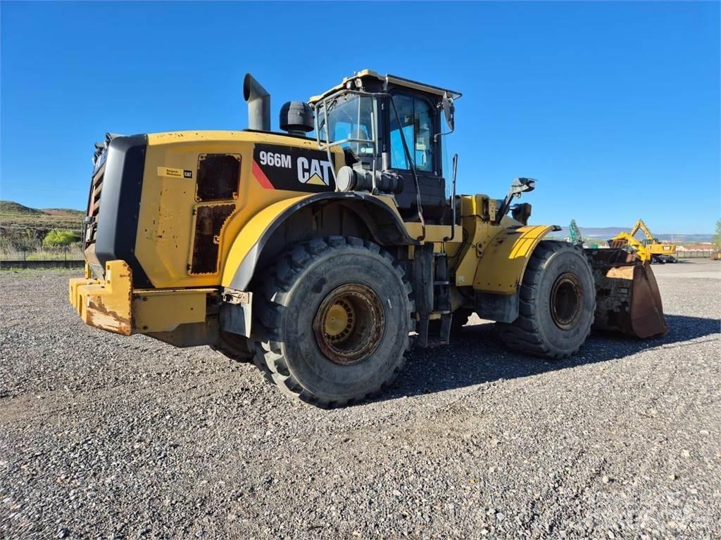 CAT 966M 輪胎式裝載機