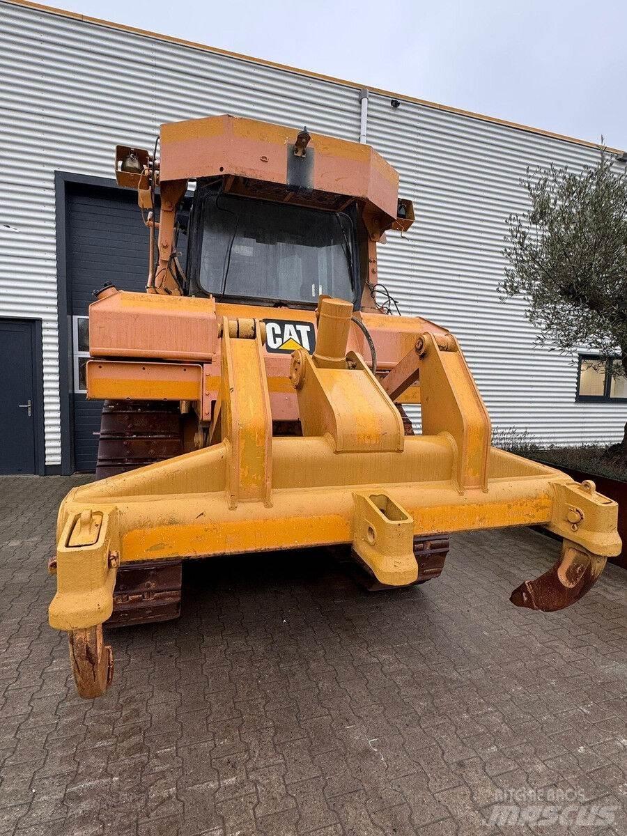 CAT D6T 履帶推土機
