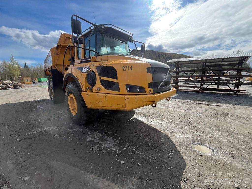 Volvo A30F 鉸接式起吊車