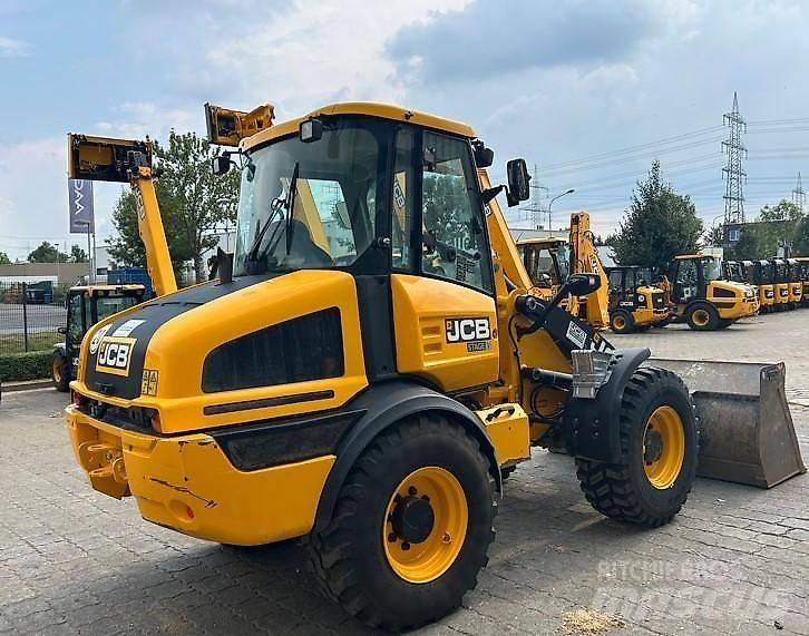 JCB 409 輪胎式裝載機