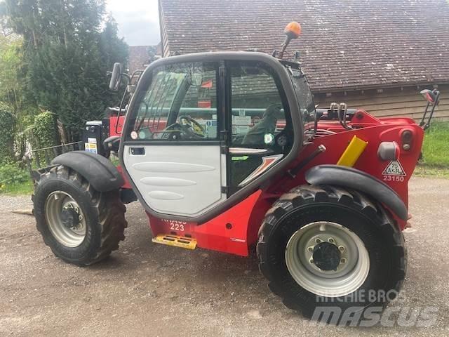 Manitou MT932 伸縮臂操作車