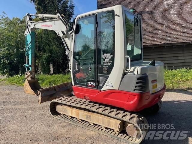 Takeuchi TB250 中型挖土機/掘鑿機/挖掘機 7t-12t