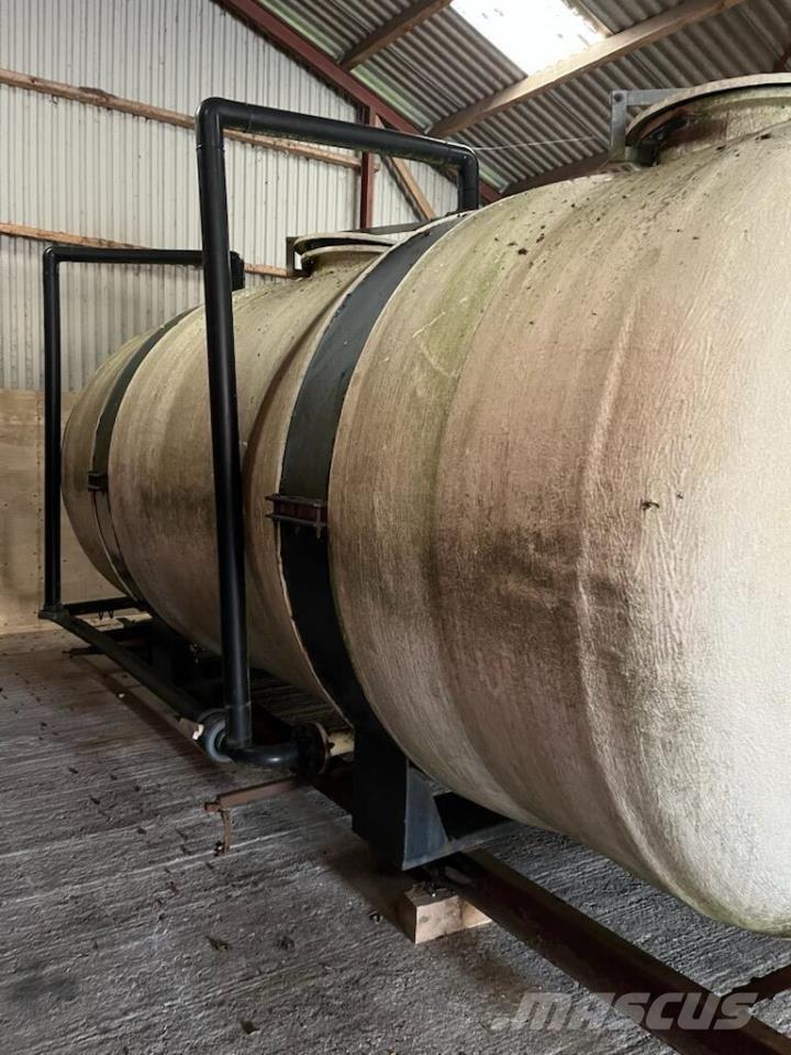  15.000 L vandtank 裝料斗、鼓風機和升降機