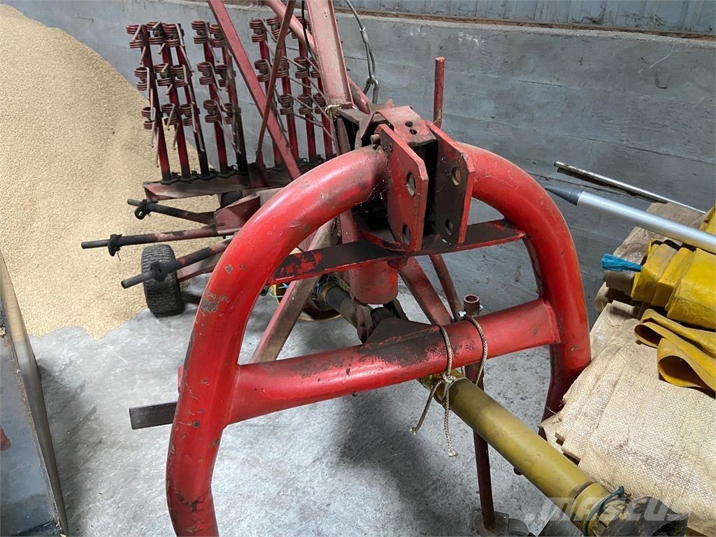  3 METER RIVE 耙與翻草機