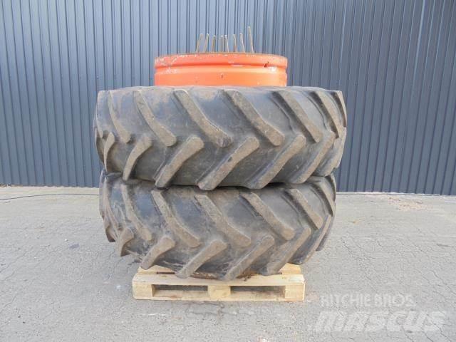 Alliance 20.8-38 輪胎、車輪和輪圈