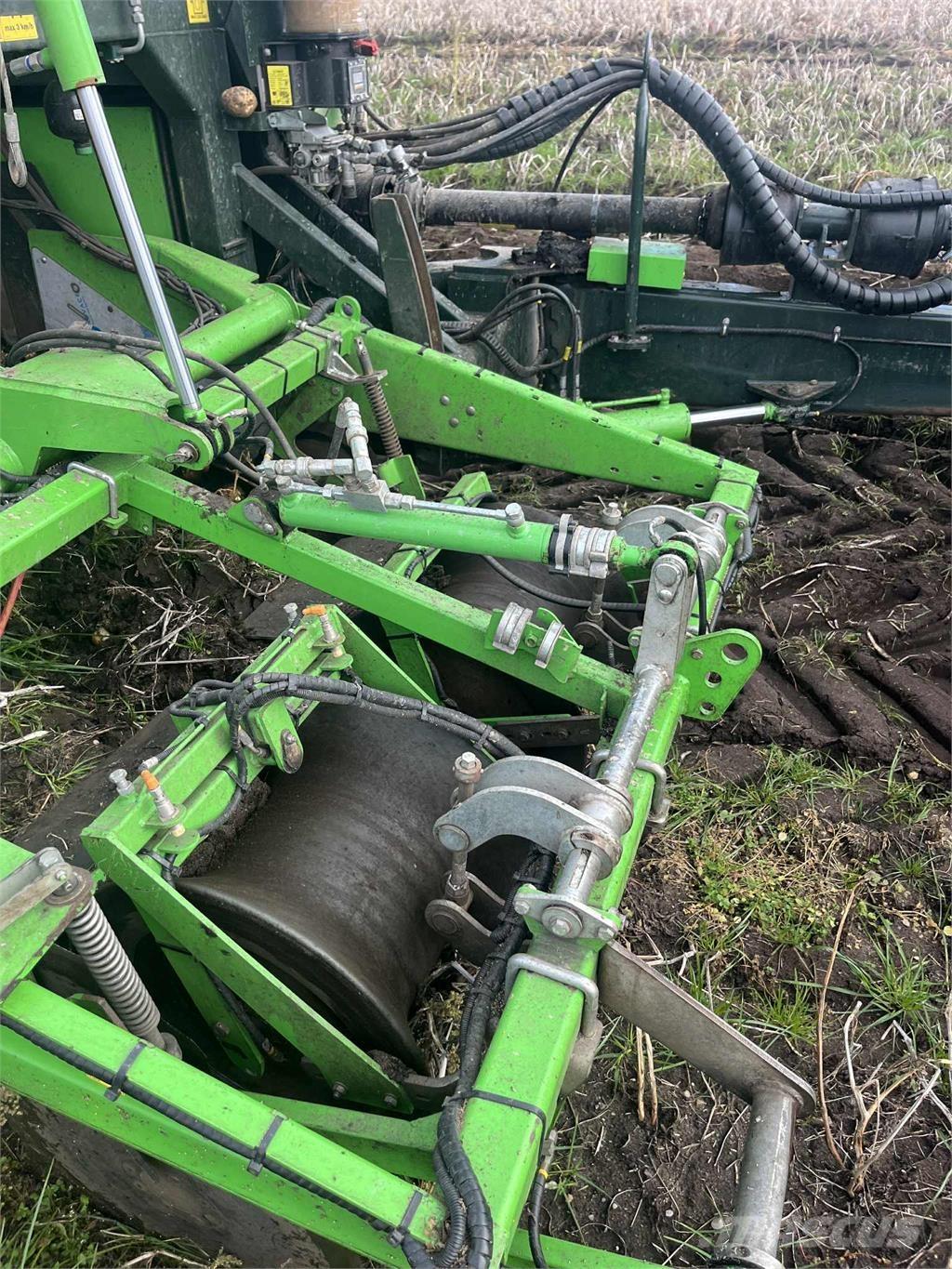 AVR 9200 CR 馬鈴薯收穫機和挖掘機