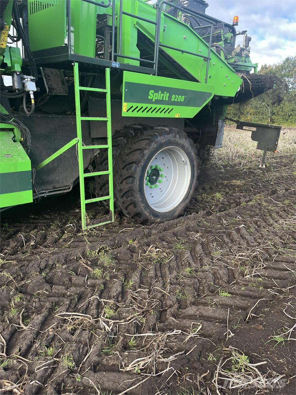 AVR 9200 CR 馬鈴薯收穫機和挖掘機