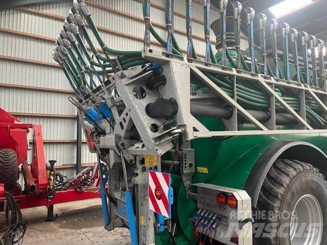 Bomech 24 m 肥料撒佈機