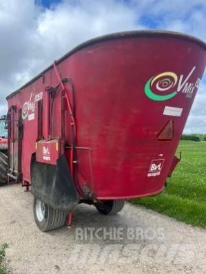 BvL VMIX 24-2S 青飼料搬運車