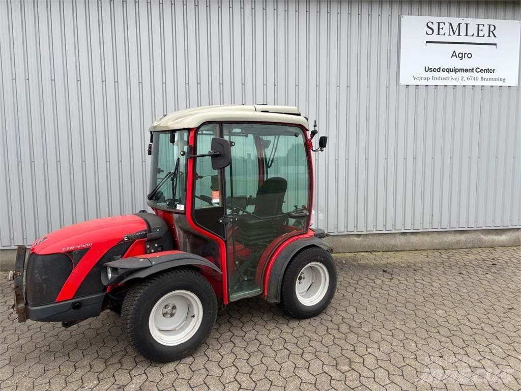Carraro TTR 4400 小型曳引機