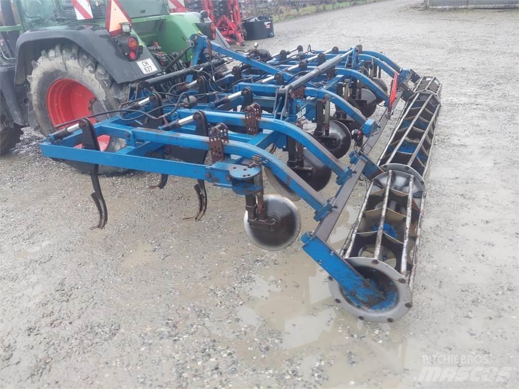 Dal-Bo Dinco 560 耙車