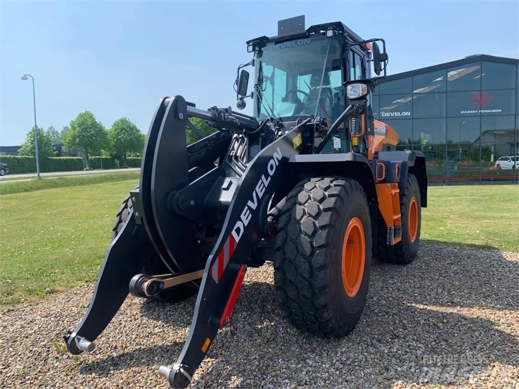 Develon DL250-7 輪胎式裝載機