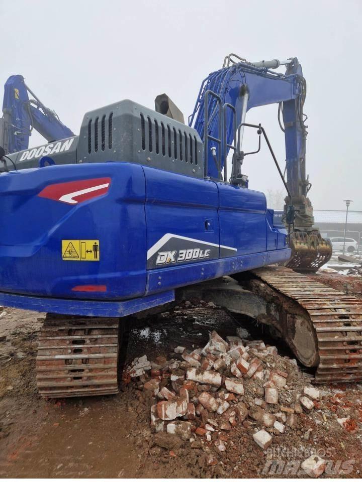 Doosan DX300LC-7 履帶式 挖土機/掘鑿機/挖掘機