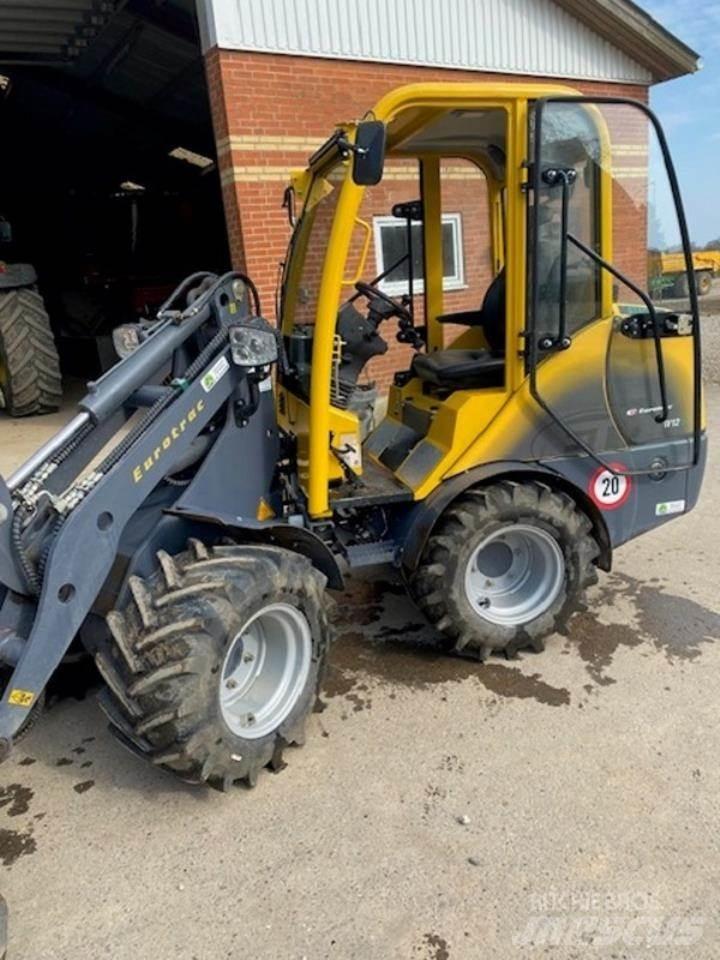 Eurotrac W12 小型裝載機