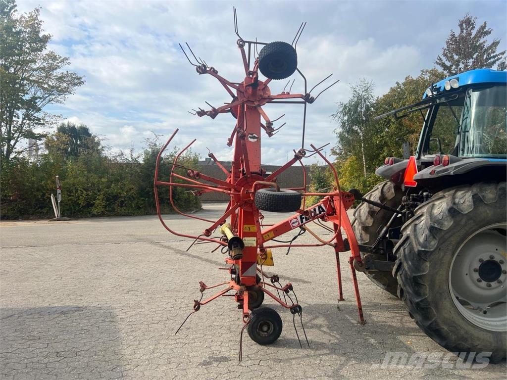 Fella TH660DY 耙與翻草機