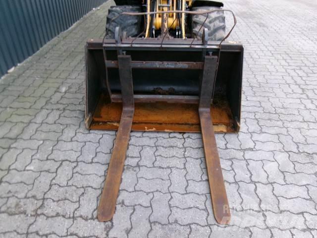 Gehl 340 小型裝載機