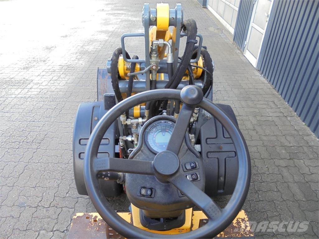 Gehl 340 小型裝載機