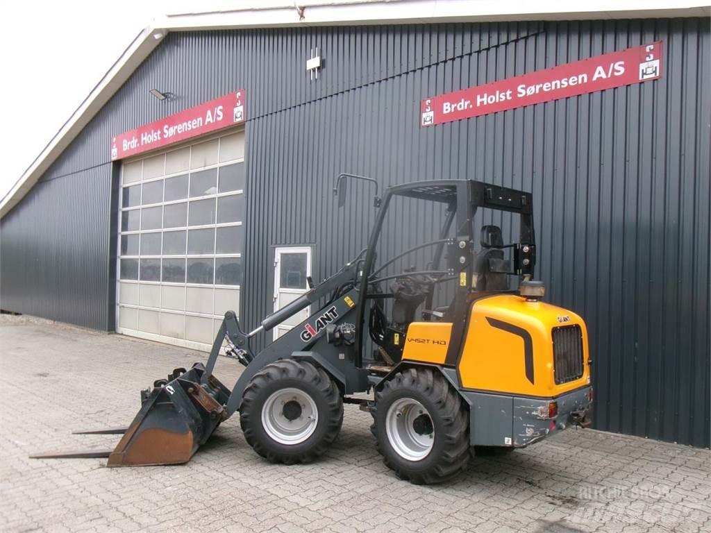 GiANT 452THD 小型裝載機