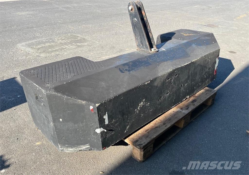 Hauer 1000 KG. 前配重塊