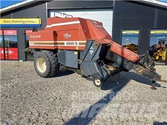 Hesston 4860S 方形打捆機