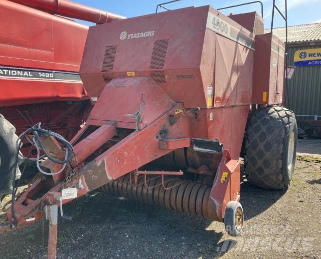 Hesston 4900 方形打捆機