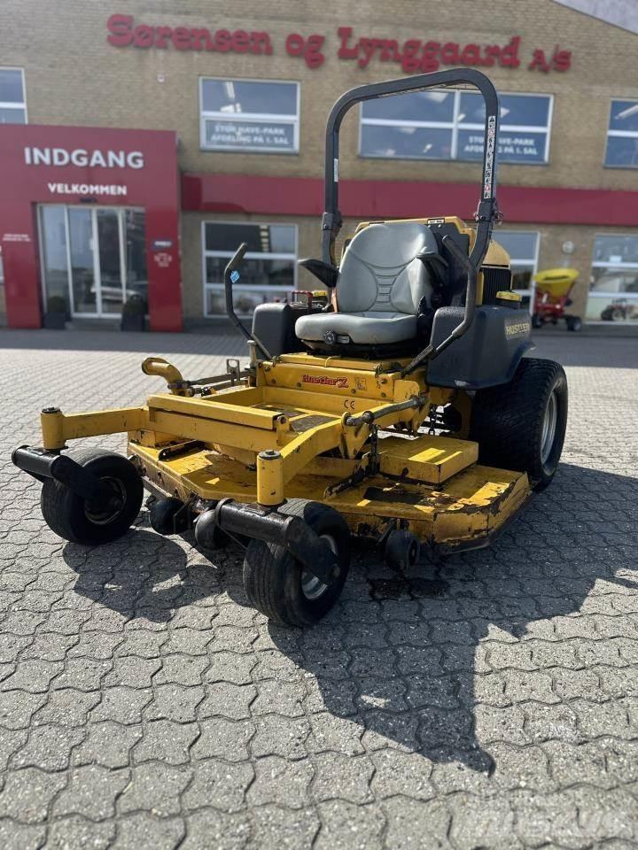 Hustler Z RD 小型曳引機