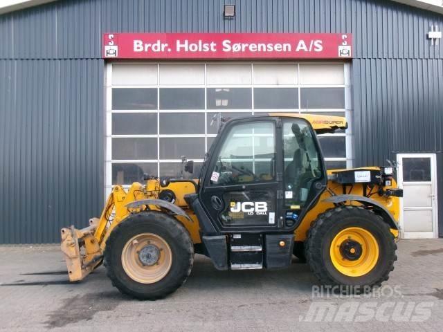 JCB 541-70 伸縮臂操作車
